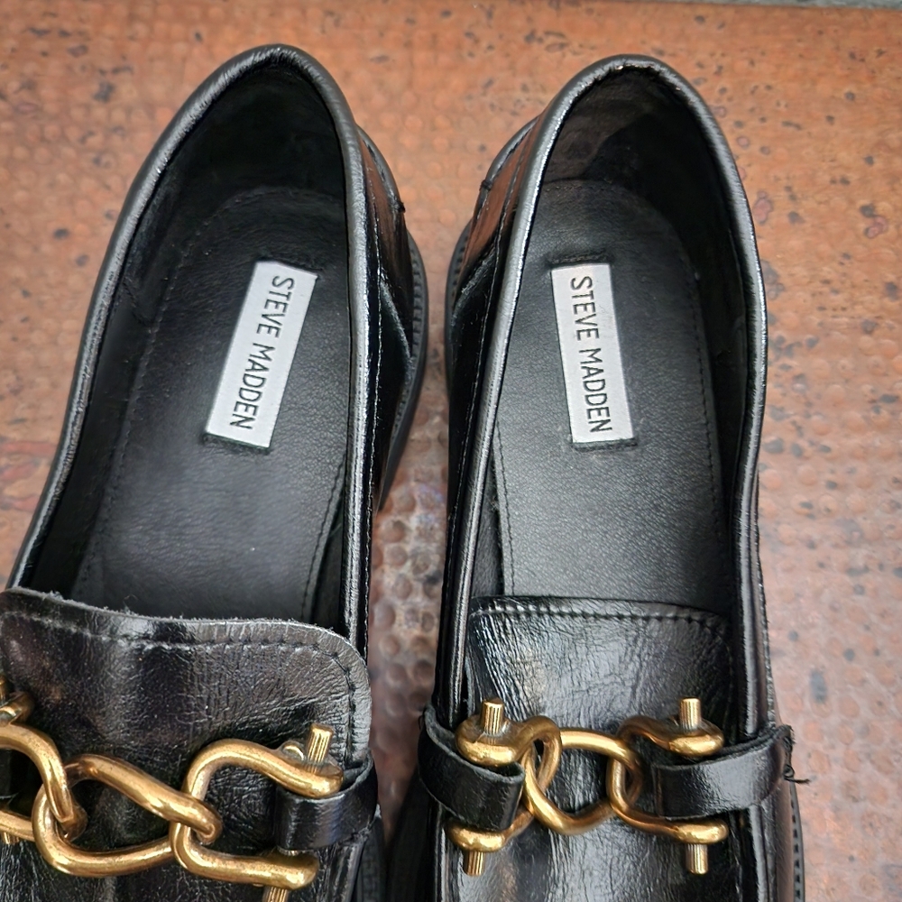 Steve Madden Black Leather Chain-Trim Loafers - Picture 15 of 16